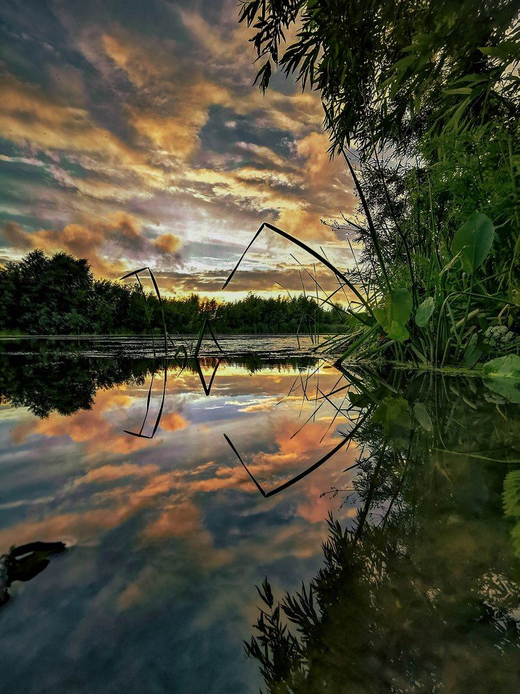 ЗАКАТ У ОЗЕРА