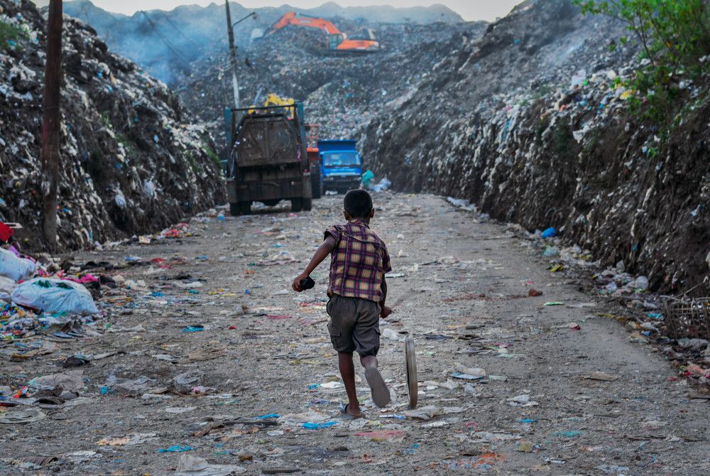 Playing in to the garbage