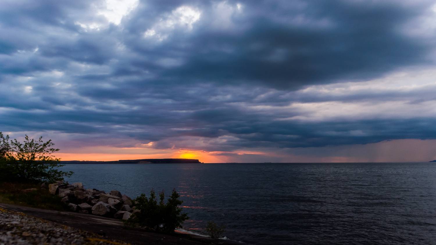 Грозовая туча на закате - Thundercloud at sunset