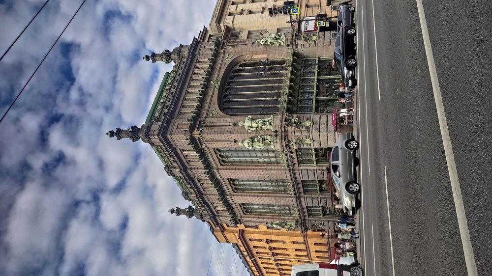 Торговый дом Елисеевский.