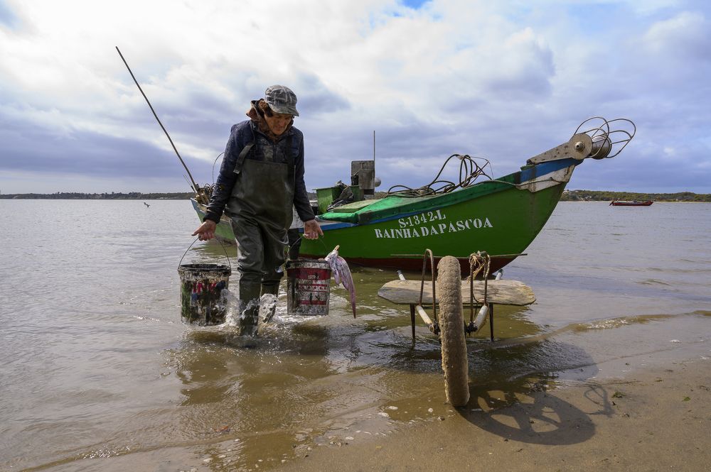 Passion and pain at artisanal fishing