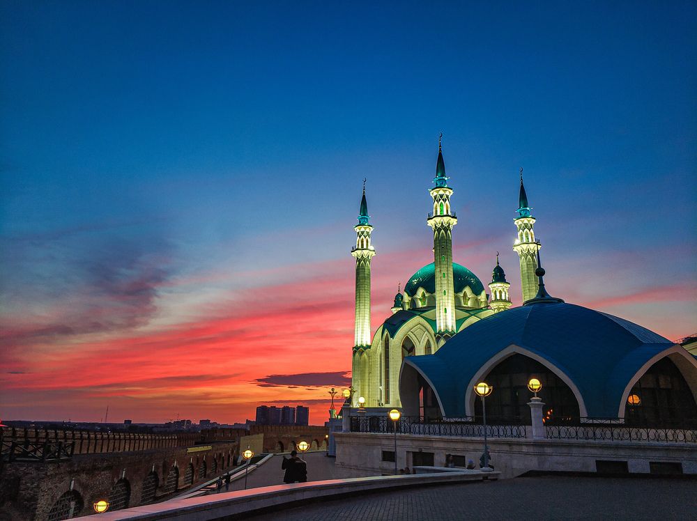 Прекрасный Кул Шариф