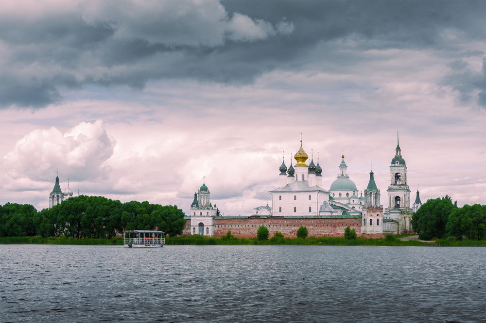 Фотография автора Руслан Комаров