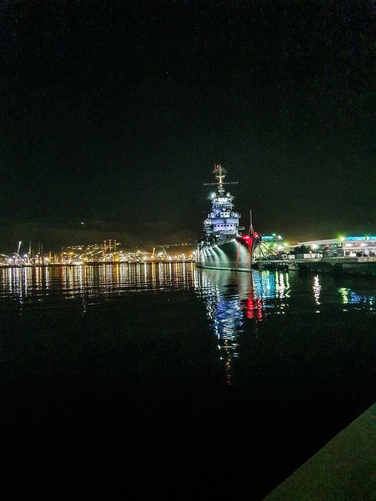 Ночной Новороссийск.
