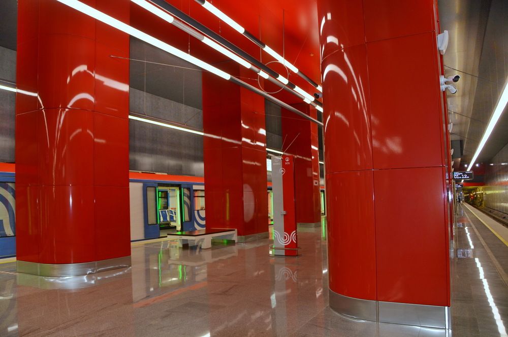 Станция метро Мневники