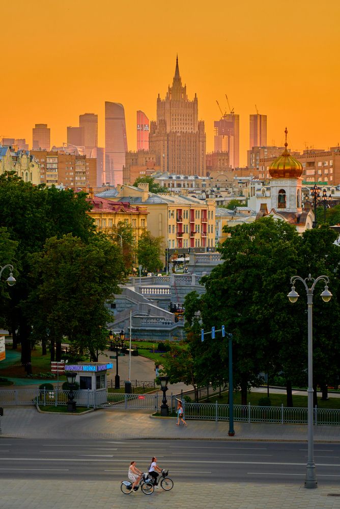 Москва закатная