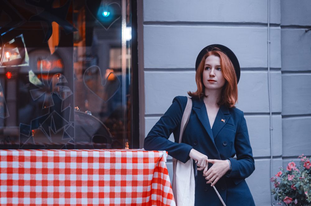 Выход в свет