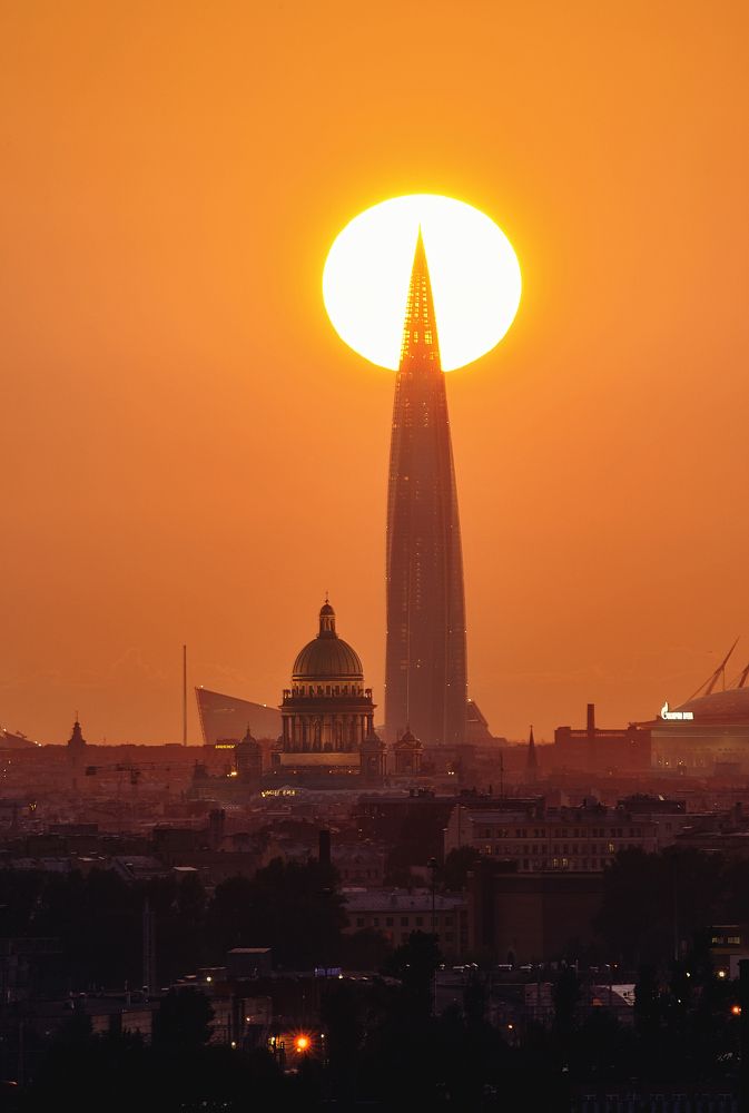 Закат на контрасте эпох