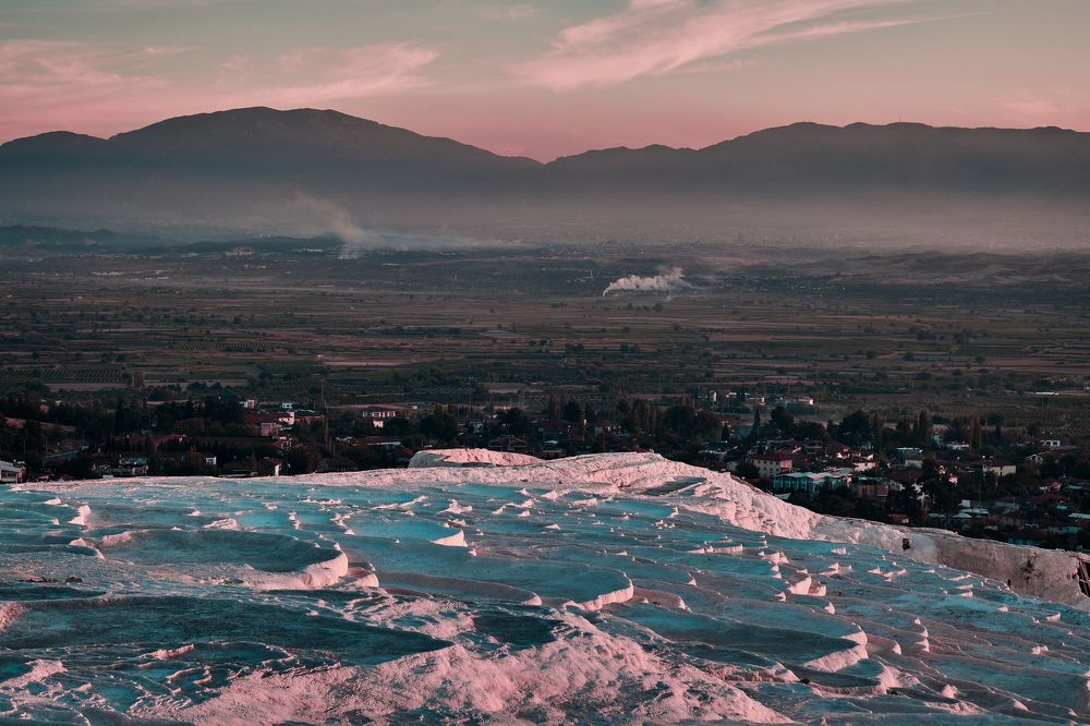 Photograph by Emre Calhan