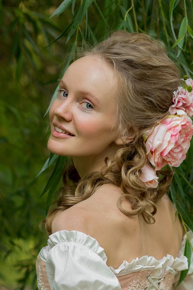 Фотография автора Елена Ельшина