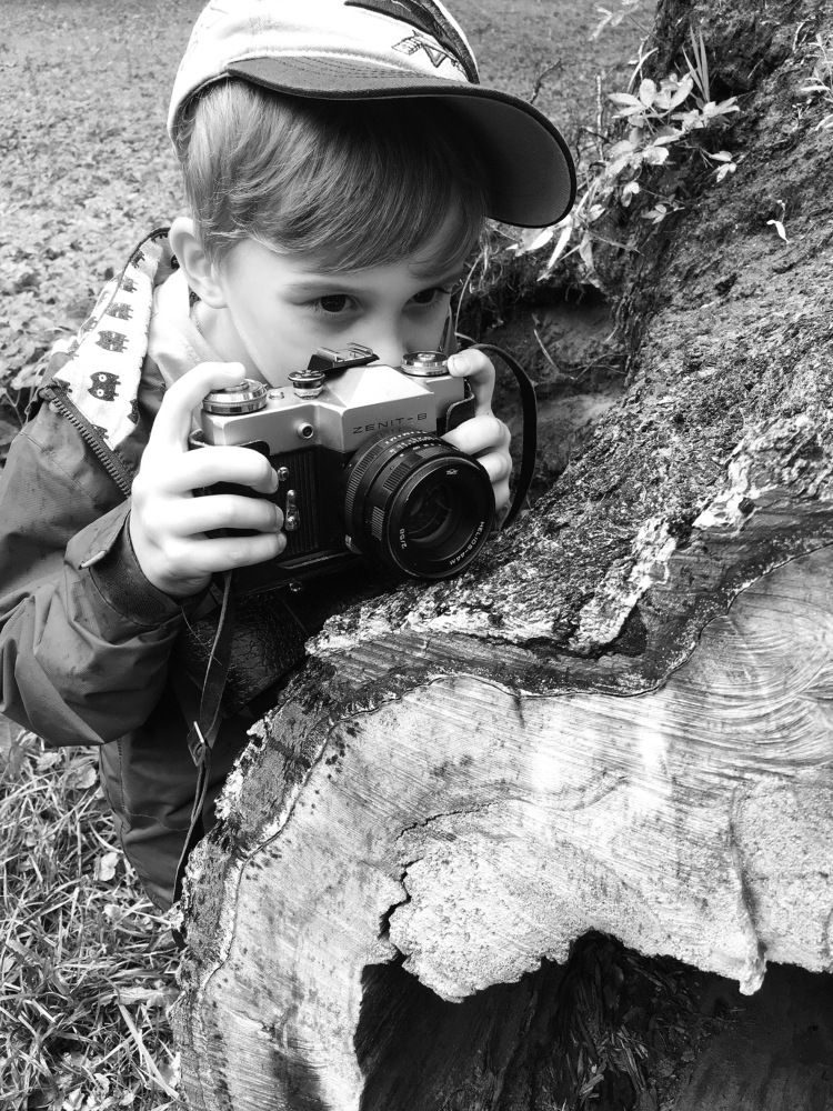 Юный фотограф ...Тимофей! Стоп-кадр...!