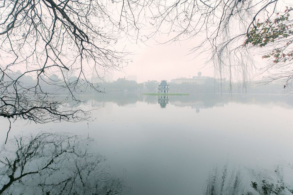 Hoan Kiem lake