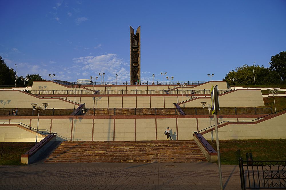 Набережная на закате