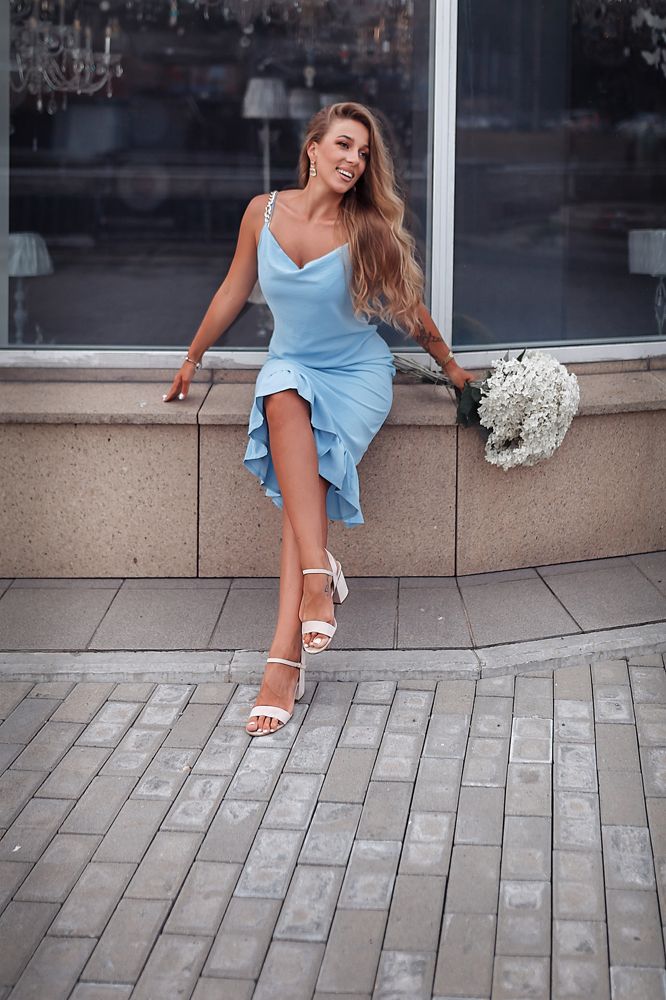 Девушка в городе N