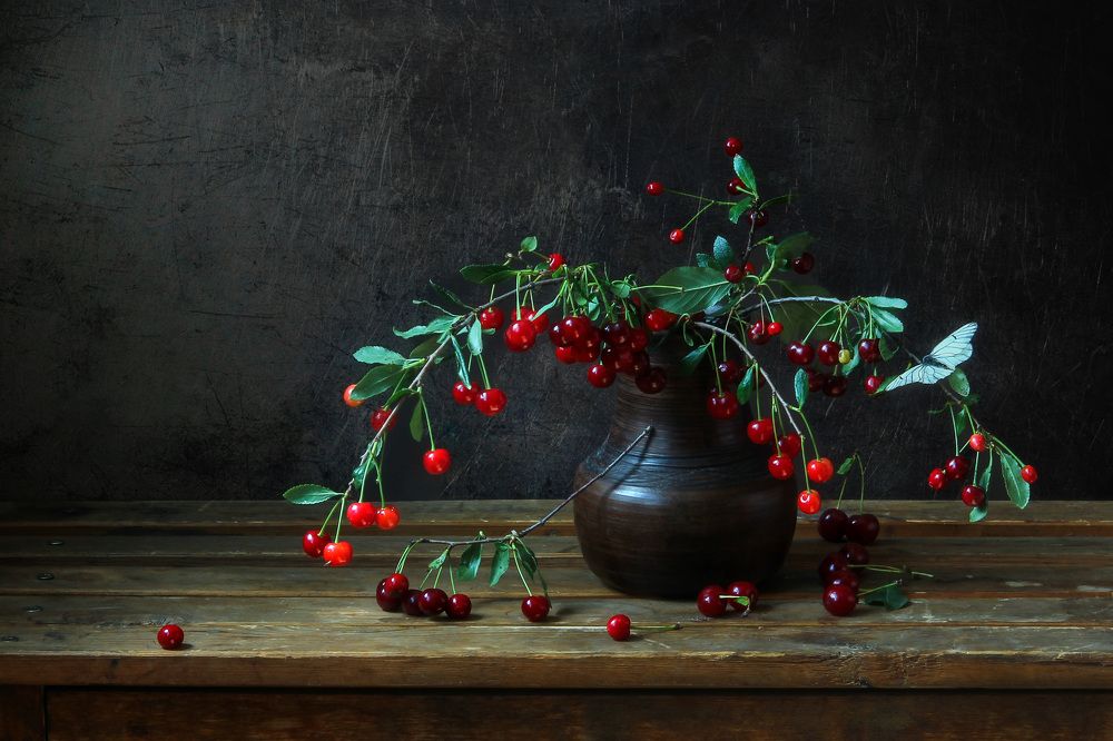 поспели вишни...