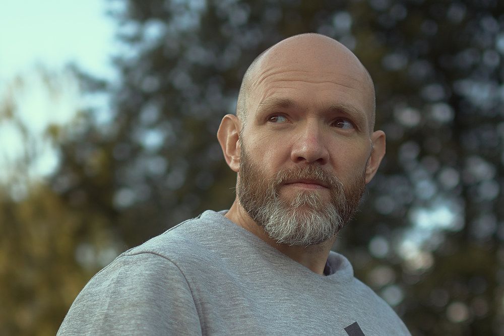 Мой друг.Ему 45 лет.