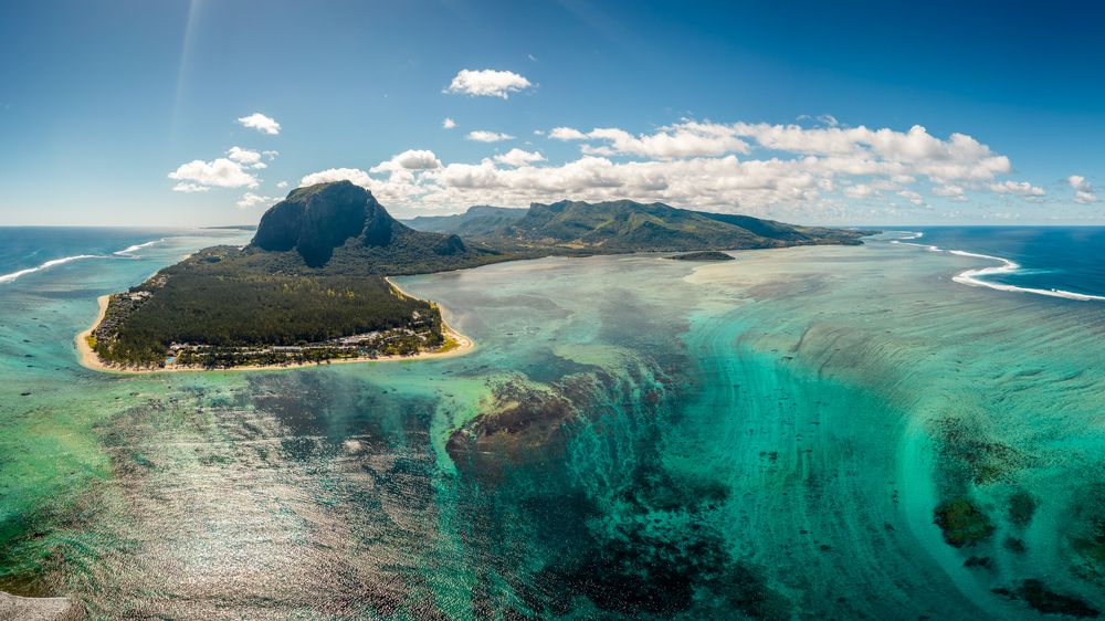 The Illusion of Le Morne underwater waterfall