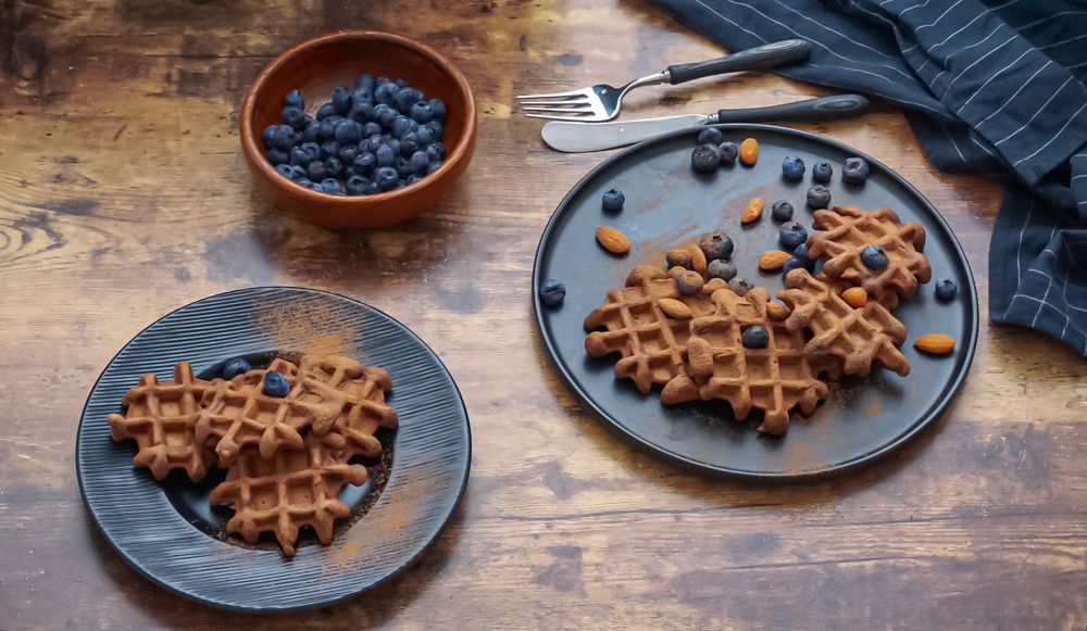 Шоколадные вафли с голубикой