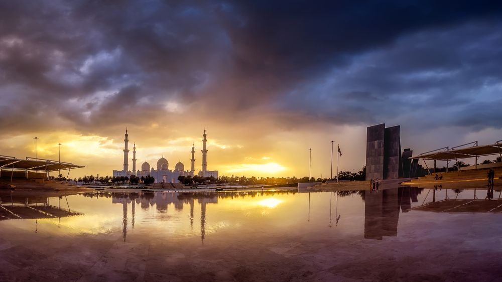 Sheikh Zayed Grand Mosque and Wahat Al Karma