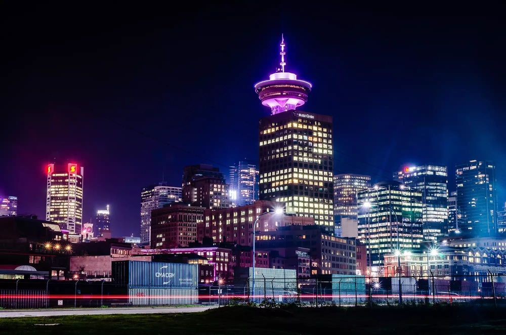 Фотография автора James Poulson