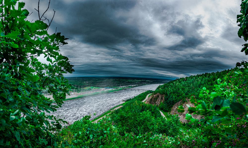 Могучая река Зея