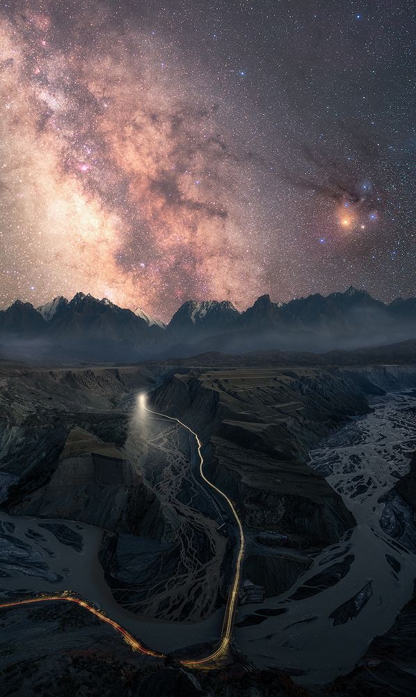 Photograph by 东烨华