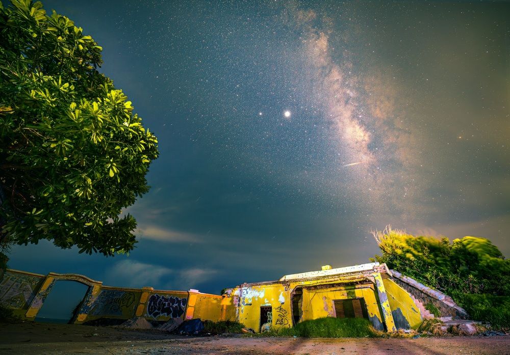 Photograph by Dao Duc