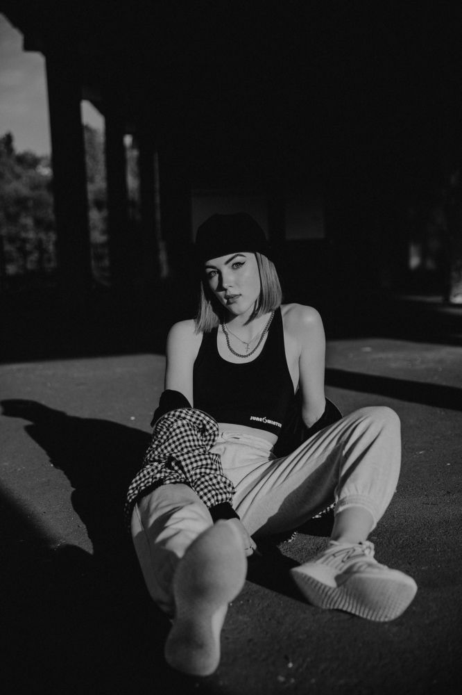 Photograph by Yurii Lavryk