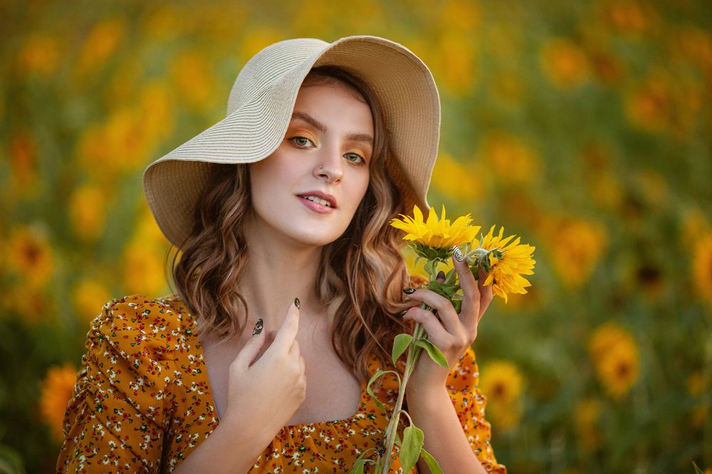 Окутанная солнцем