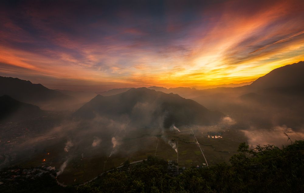 Photograph by DO DUC MINH