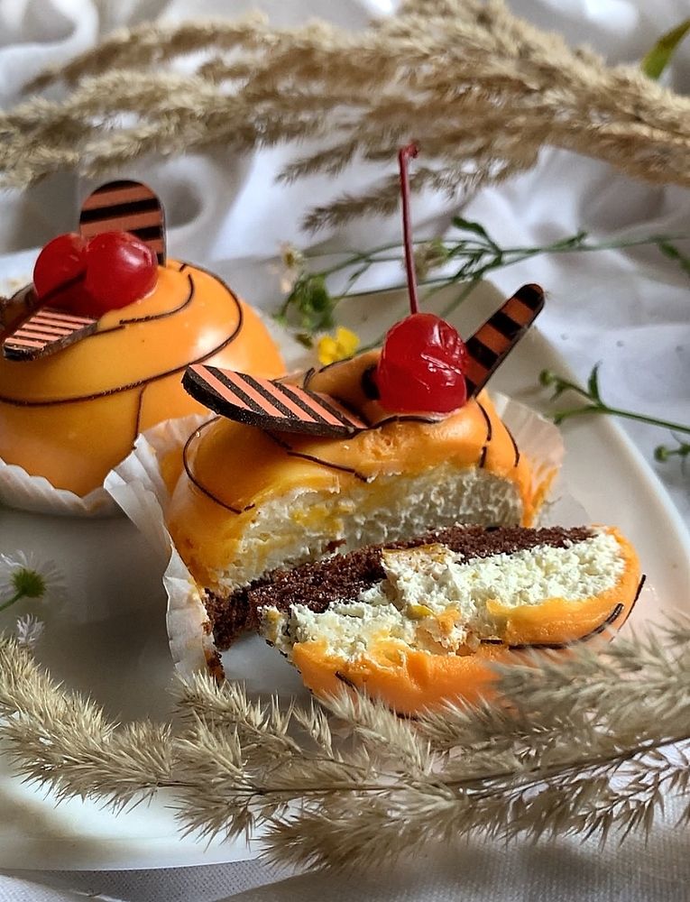 Вишенка на торте