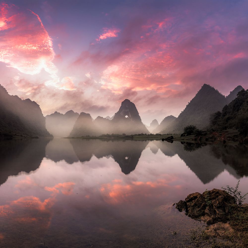 Photograph by Cao Tuan