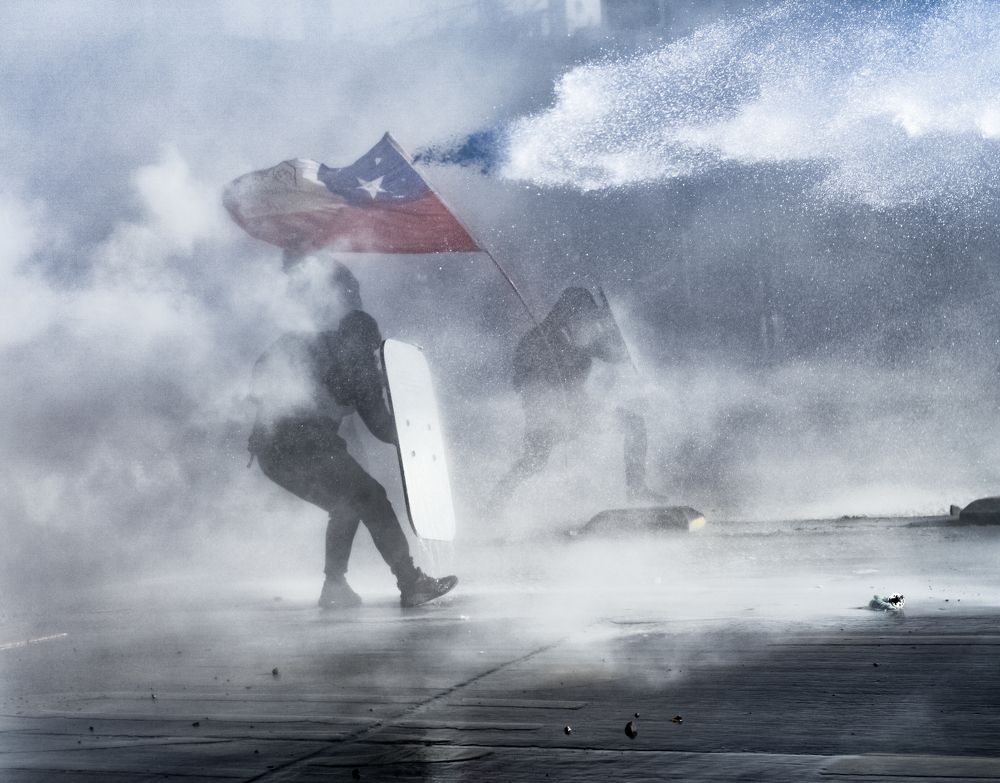 Primera Línea con escudo espejo.