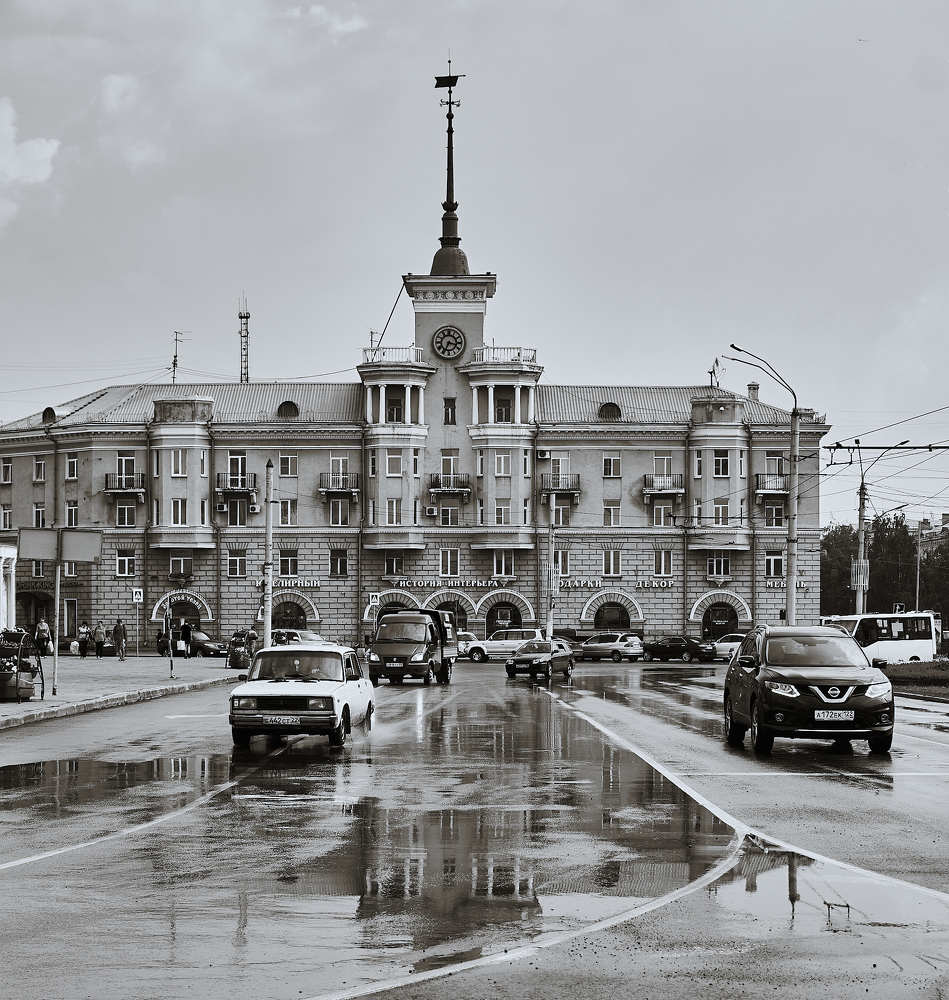 Дом под шпилем