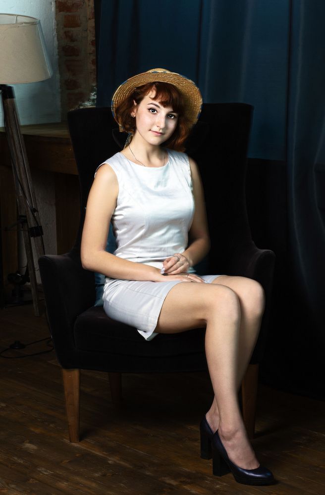 Девушка в шляпке.