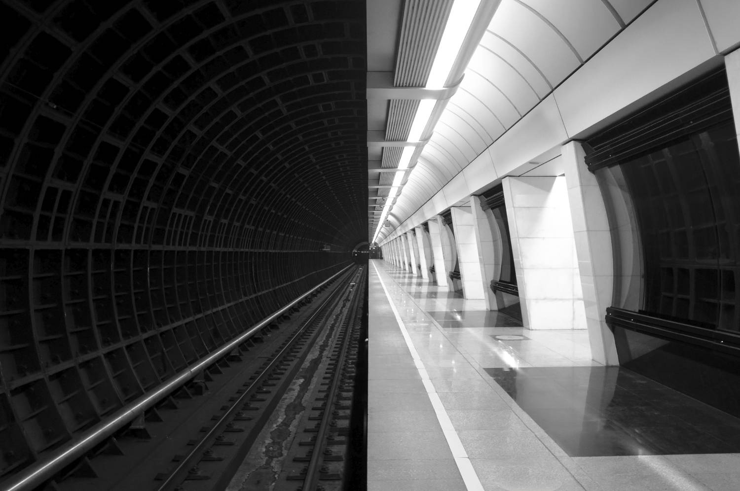 Undegraund contrast