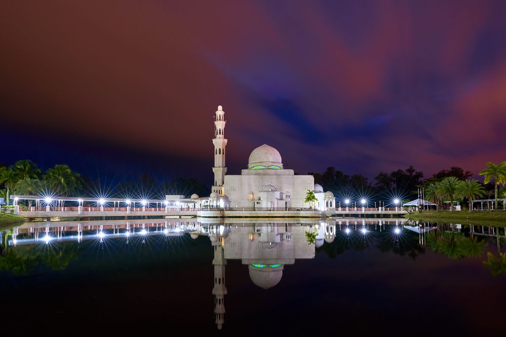 Photograph by muhd isa mamat