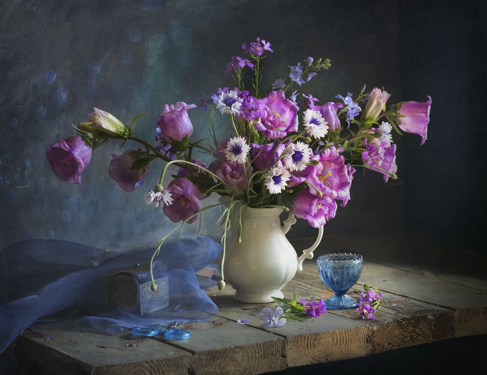 Лето, колокольчики, васильки