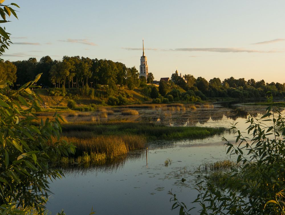 колокольня 3 по величине и 1 отдельно стоящая звонница в Европе