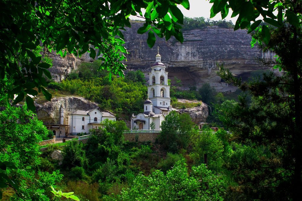 Свято-Успенский мужской монастырь в Бахчисарае.