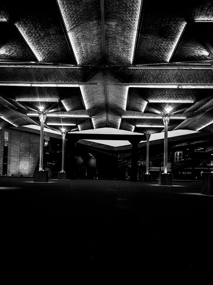 Photograph by Koroshmahdi Azarakhsh