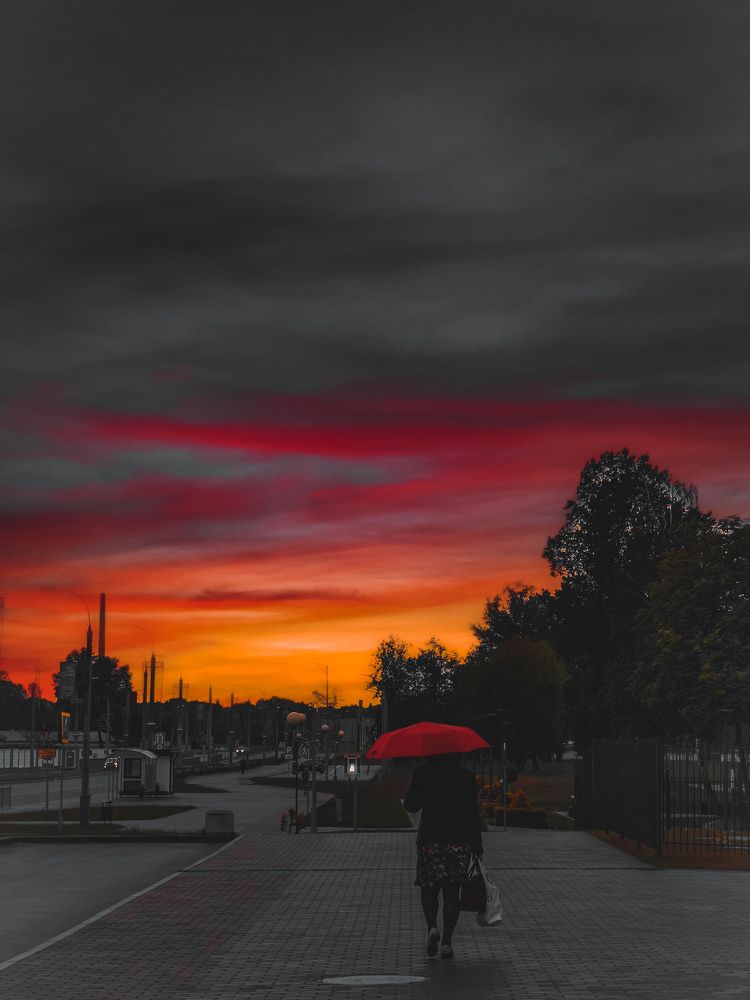 Black Red city night.