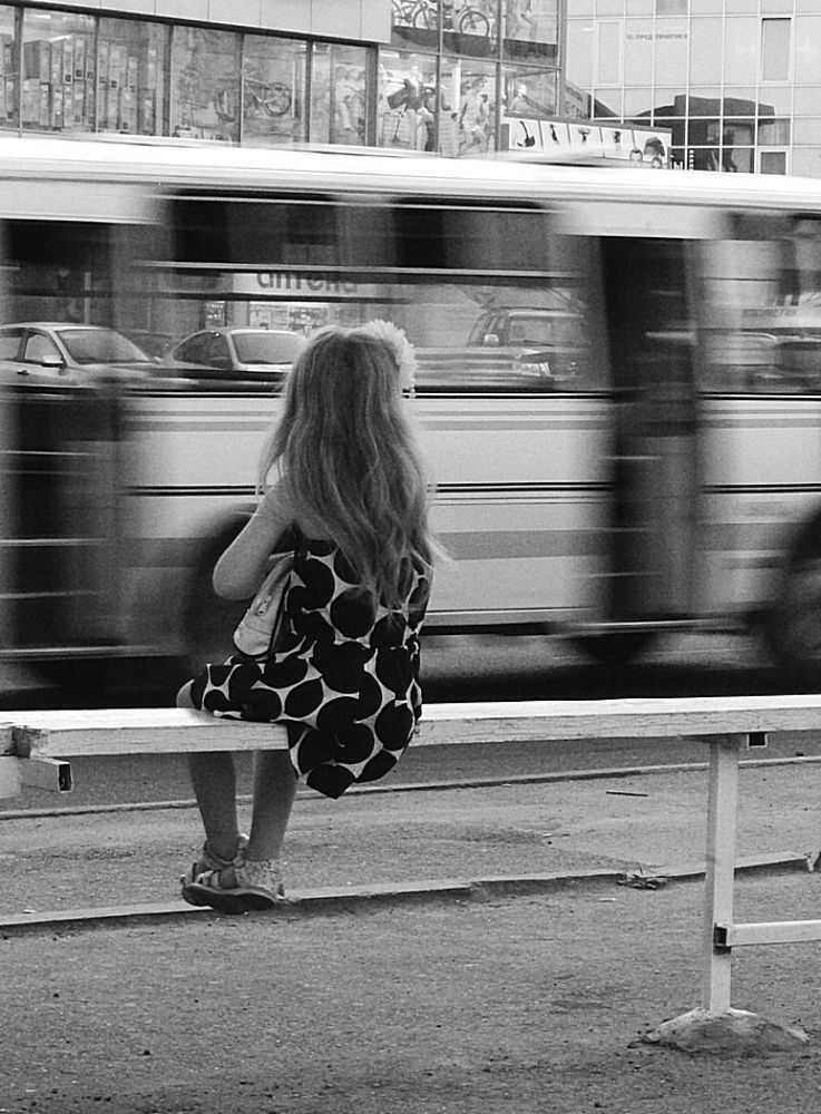 Девочка.