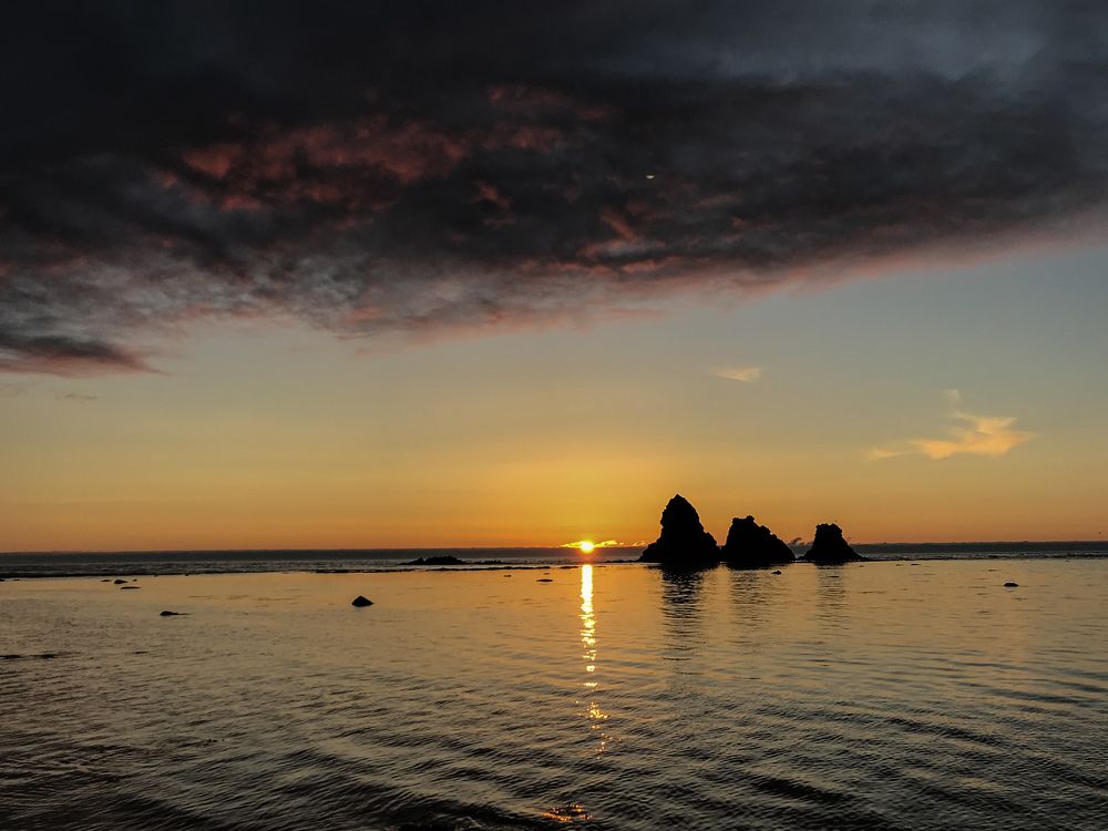 Закат на мысе Жонкьер/ Остров Сахалин (Sunset at Cape Jonquier / Sakhalin Island)