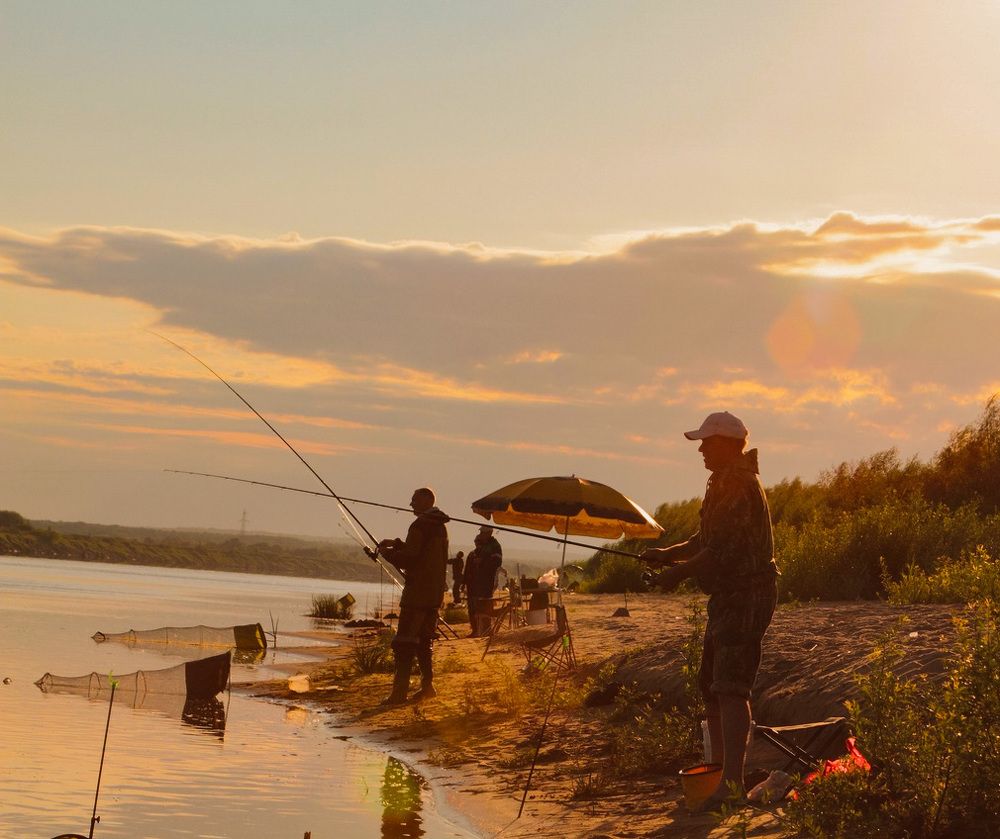 Спортивная рыбалка на рассвете