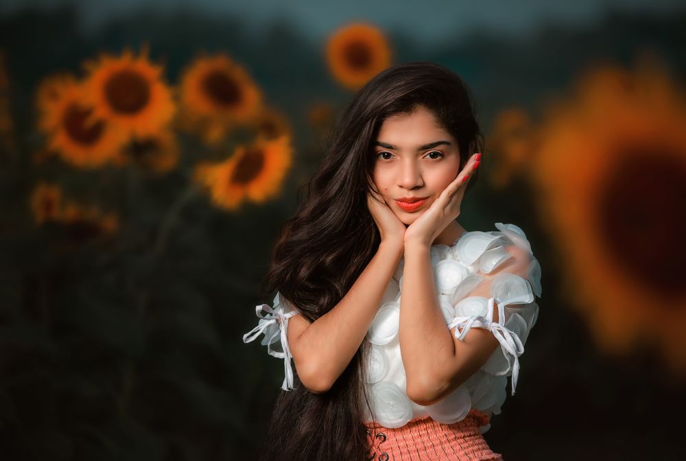 The Sunflower Girl