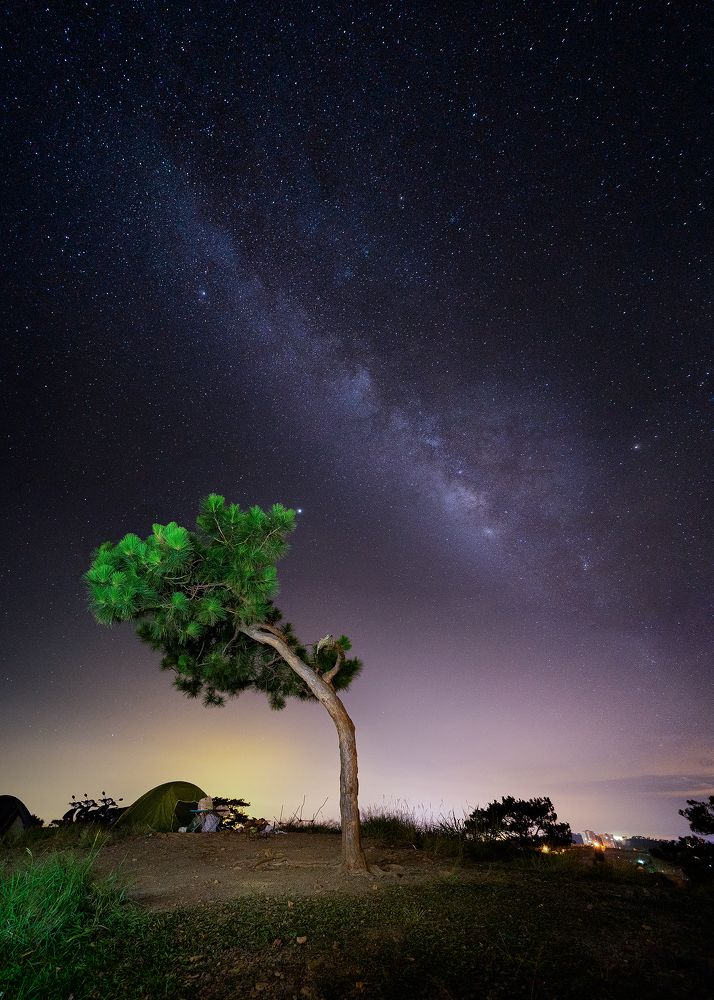 Photograph by Cao Tuan