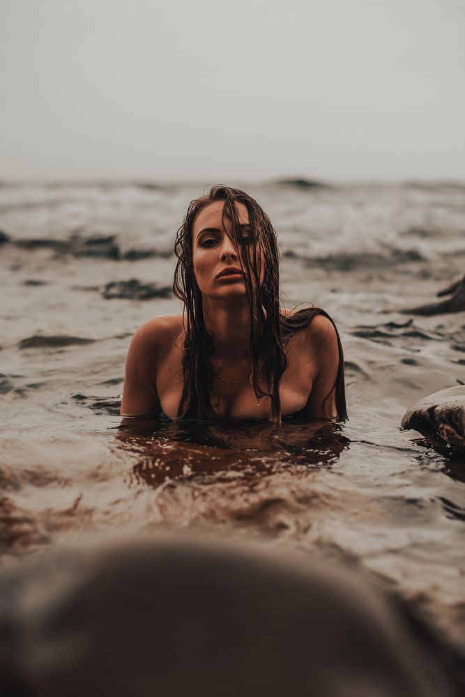 Photograph by ANTON KHOMENKO https://www.patreon.com/ant_vipp