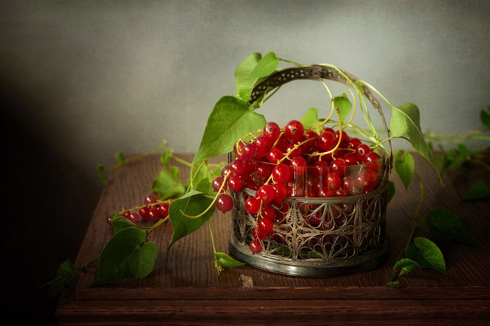 Ягоды красной смородины