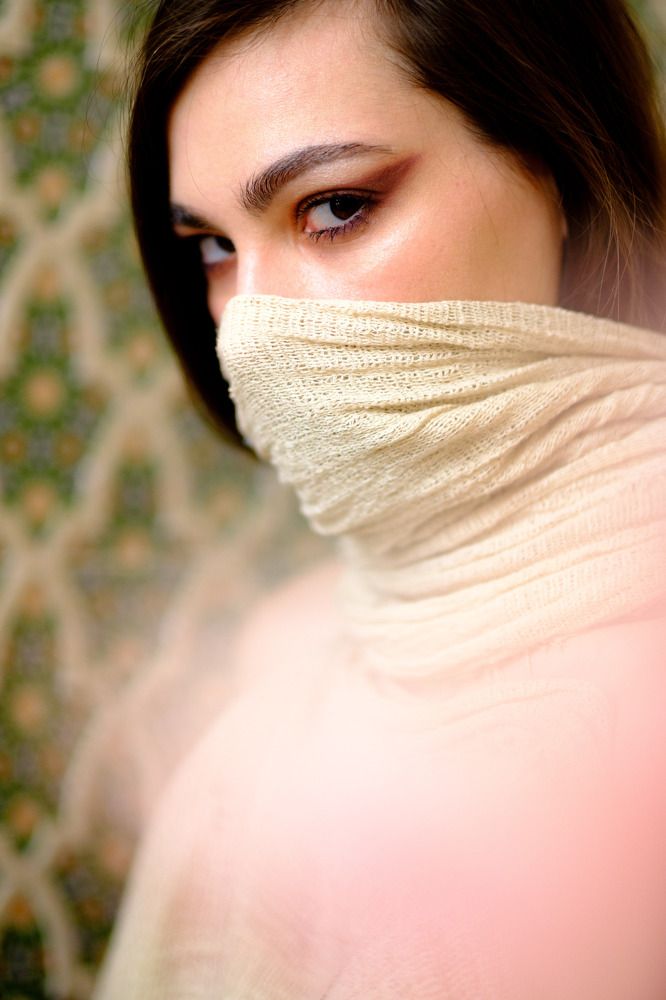Look of the independent woman